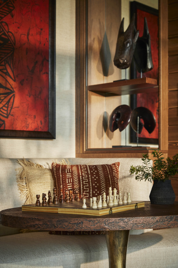 One and Only Gorilla's Nest: Forest King Bedroom Details