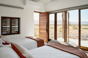 Sanctuary Okahirongo Elephant Lodge: Zwei Einzelbetten