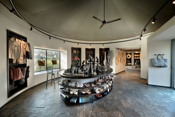 Angama Amboseli: Shop