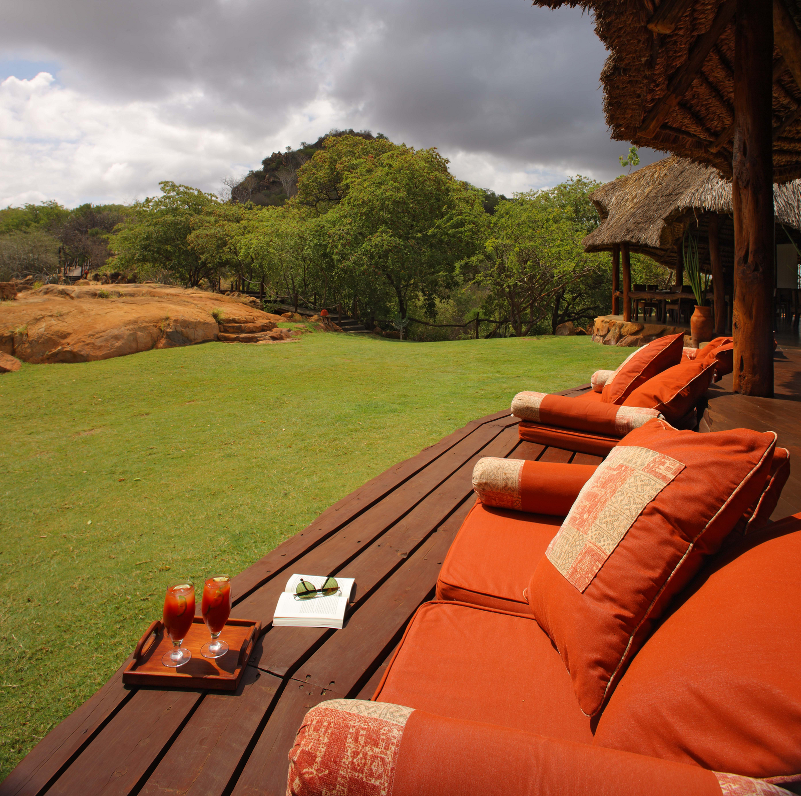 Elewana Elsa's Kopje Elewana Elsa's Kopje: Zentrales Deck