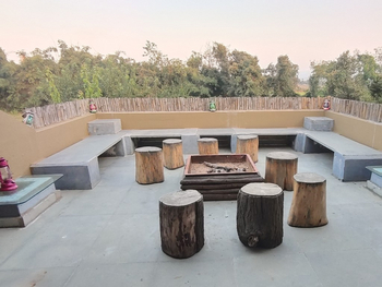 Forsyth Lodge Forsyth Lodge: Feuerplatz auf dem Dach