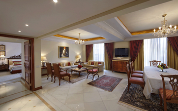ITC Rajputana Hotel: Presidential Suite - Lounge