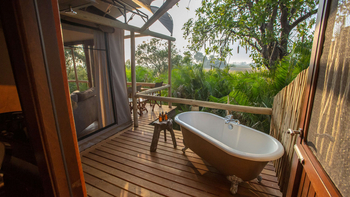 Jacana Camp: Open-Air-Wanne