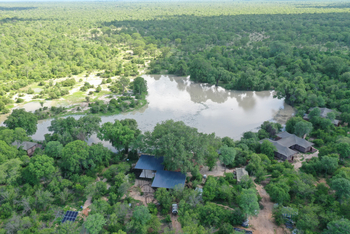 Molori Mashuma: Camp am Pfannenrand