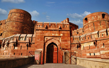 The Trident, Agra: Eingang zum Fort Agra