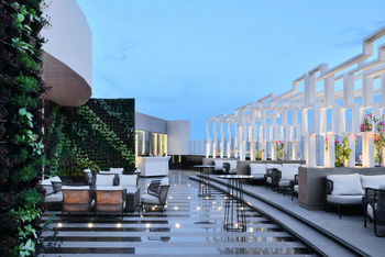 The Westin Kolkata Rajarhat: 3132 Rooftop Club