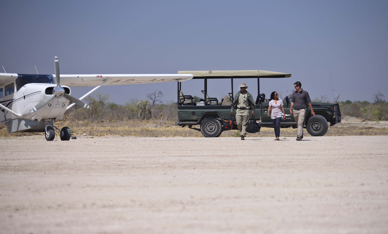 andBeyond Savute under Canvas andBeyond Savute under Canvas: Begrüßung am Airstrip