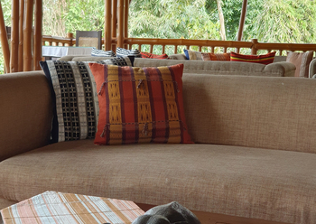 Diphlu River Lodge: Sitzgruppe im Machan