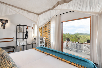 Etosha Safari Lodge: Helle Inneneinrichtung