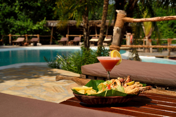 Fundu Lagoon: Drink und Fast Food