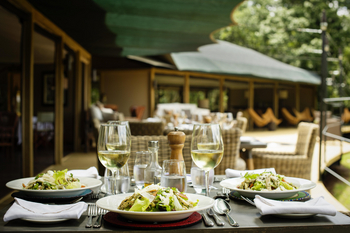 Governors' Il Moran Camp: Salat