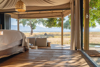 Nyamatusi Camp Nyamatusi Camp: Schlafzimmer von unten