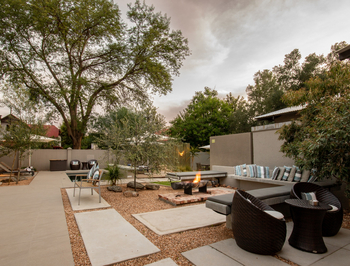 The Elegant Guesthouse: Innenhof