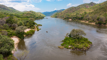 Amanzi Camp: Flusslandschaft