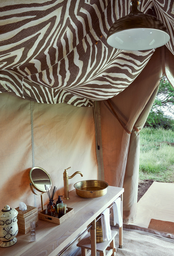 Laba Migration Camp: Waschbecken