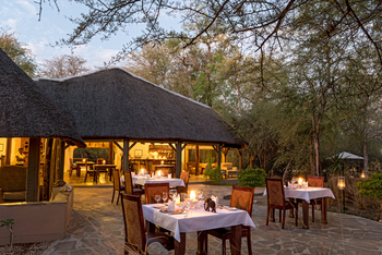 Onguma Forest Camp: Zentralbereich