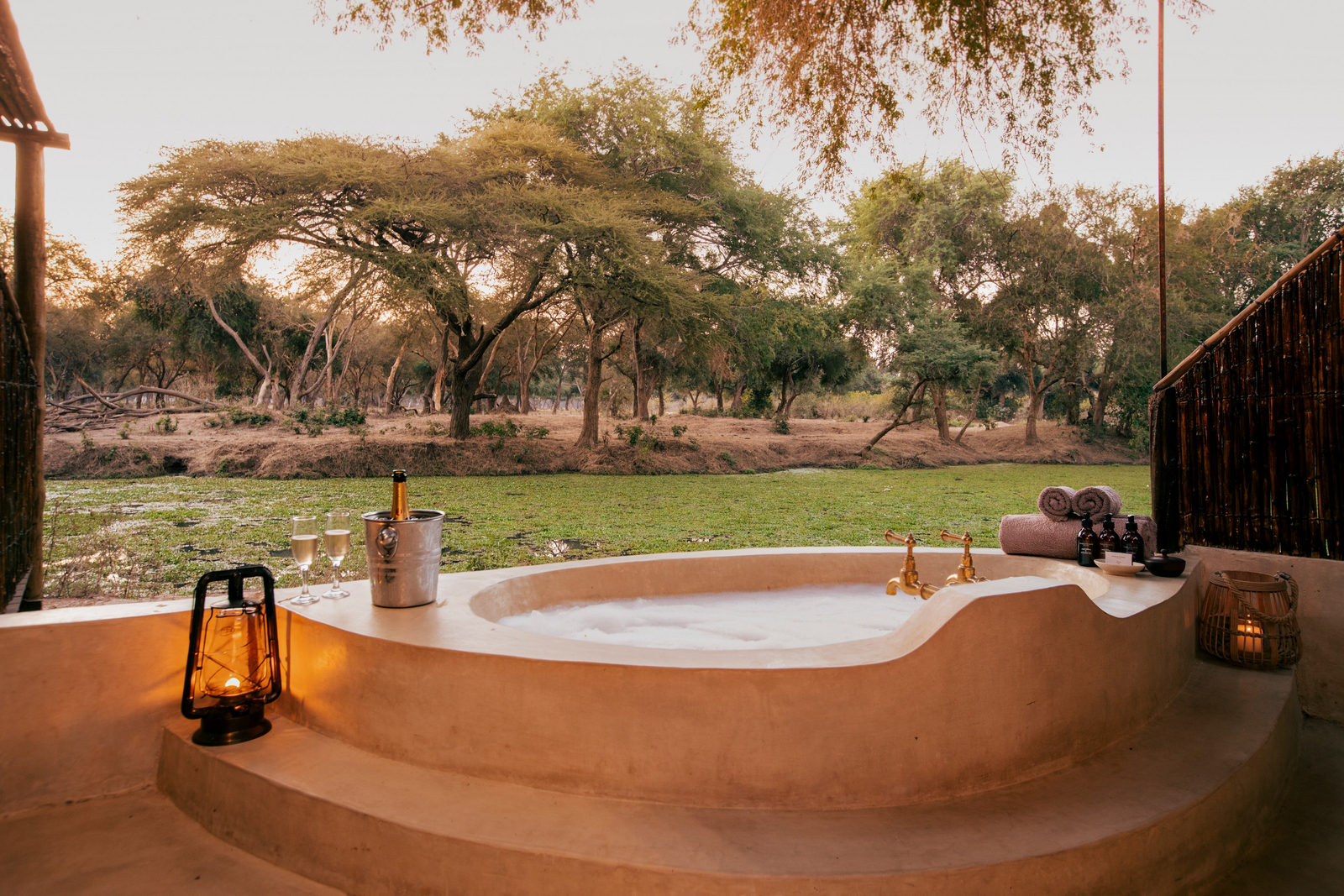 Old Mondoro Camp Old Mondoro Camp: Standardzelt