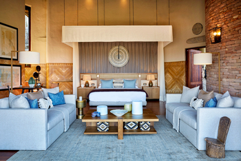 Singita Malilangwe House: Master Suite Lounge