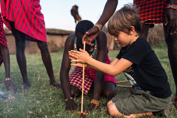 Tangulia Mara Camp: Feuerbohren