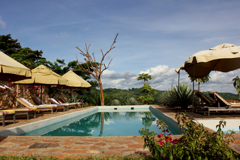 Papaya Lake Lodge: Am Pool