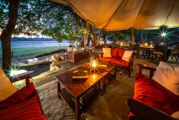 Tena Tena Camp Tena Tena Camp: Lounge