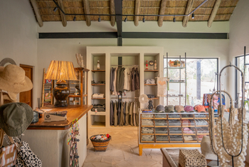 Thornybush Game Lodge: Souvenirshop