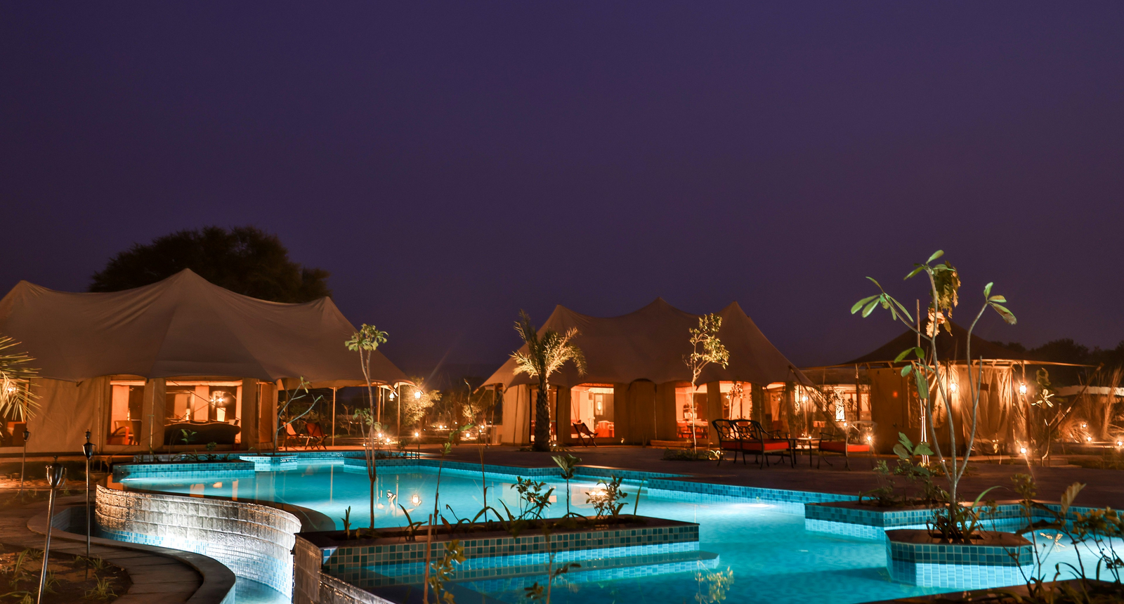 TUTC Sawai Shivir TUTC Sawai Shivir: Pool und Gästezelte