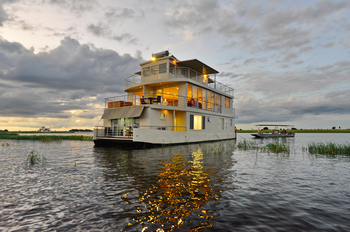 Chobe Princess: Just floating