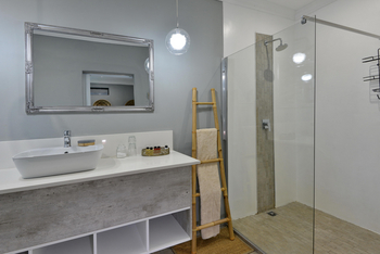 River View Lodge: Room 1