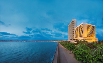 The Oberoi Mumbai: Außenansicht im Abendlicht