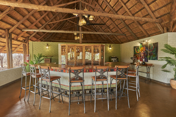 The Wallow Lodge: Bar