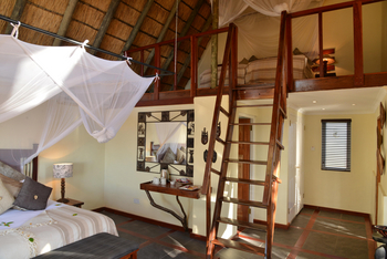 Muchenje Safari Lodge: Leiter zur Empre
