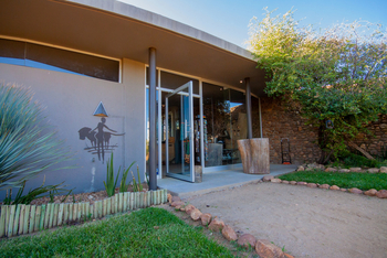 Naankuse Lodge: Eingang