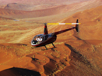 Sossusvlei Lodge: Sightseeing Heli