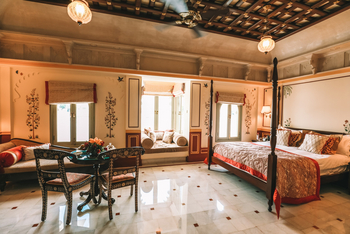 Taj Lake Palace: Palace Room