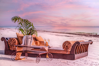 The Palms: Sundowner am Abend