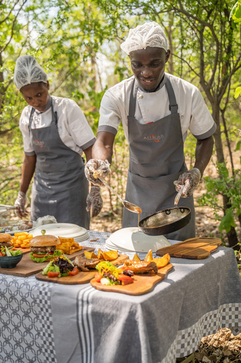 Thorntree River Lodge Thorntree River Lodge: Koch