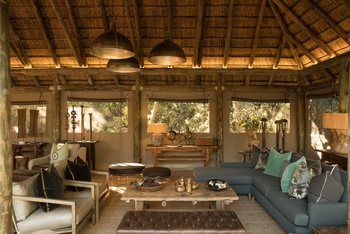 Camp Moremi: Zentrale Einrichtungen