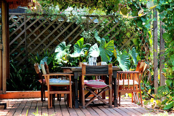 Ndali Lodge: Unter der Pergola