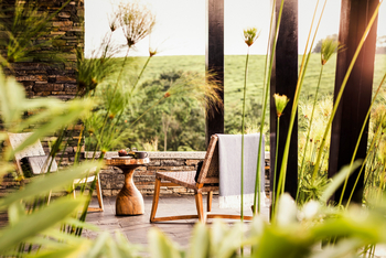 One and Only Nyungwe House: Terrasse Sitzbereich