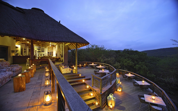 Phinda Mountain Lodge: Gemeinschaftsterrassen