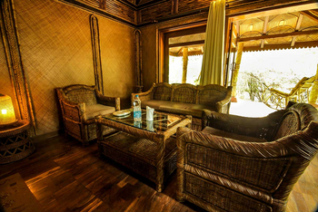 Syna Tiger Resort: Assam - Lounge