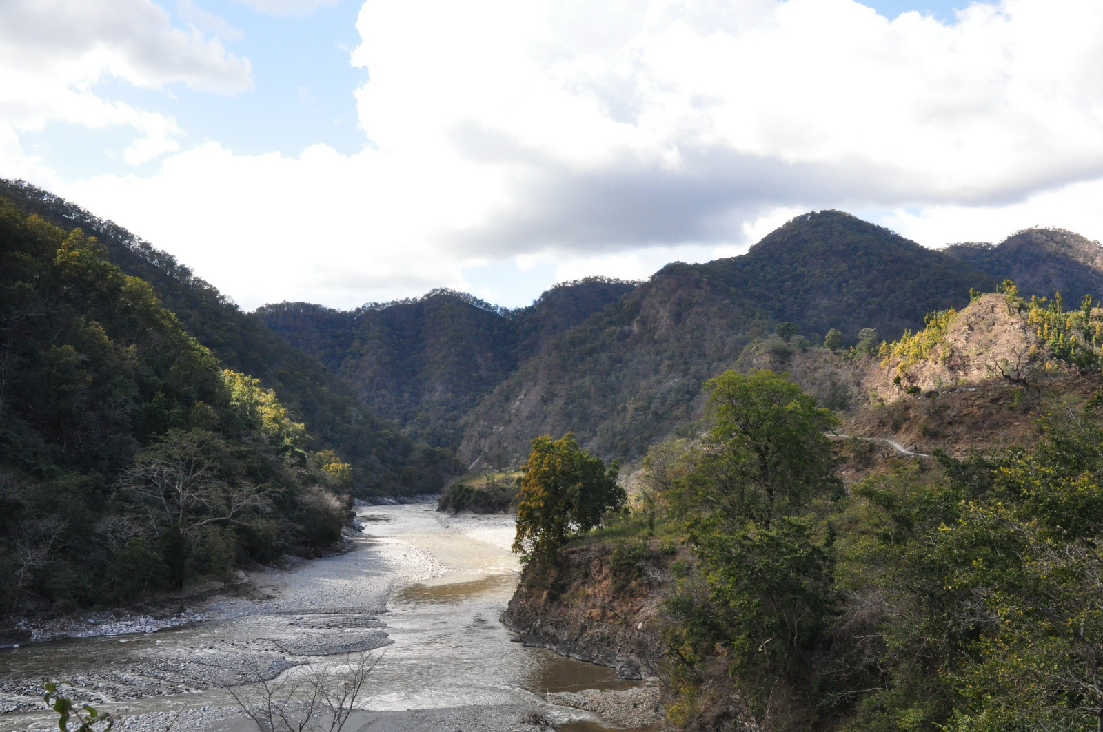 Jim's Jungle Retreat Jim's Jungle Retreat: Flusstal