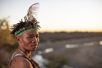 Meno A Kwena Camp Meno A Kwena Camp: Nahaufnahme eines Buschmannes