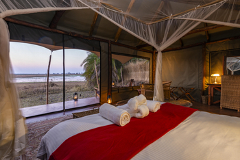 Mukambi Busanga Plains Camp: Blick aus dem Zelt