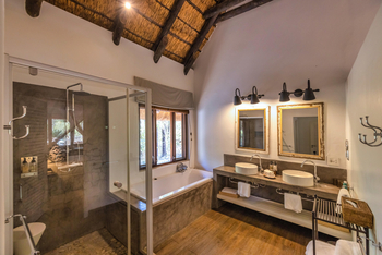 Mushara Lodge: Chalets und Zimmer