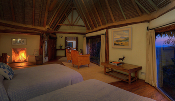 Borana Lodge Borana Lodge: Schlafzimmer mit Kamin Cottage 5