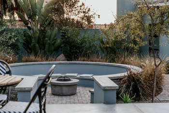 Fancy Fritz B&B: Rondell im Garten