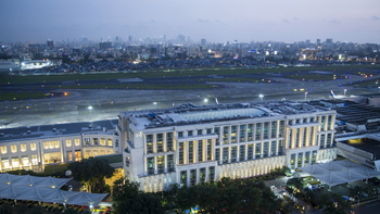 Taj Santacruz, Mumbai: Hotel direkt am Flughafen