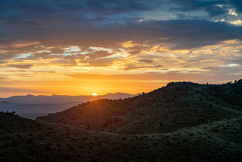 Borana Lodge Borana Lodge: Hügellandschaft bei Sonnenuntergang